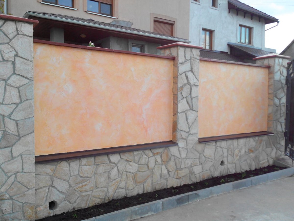 Забор имитация камня