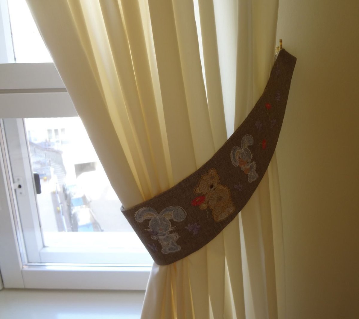 Подхваты для штор лекало