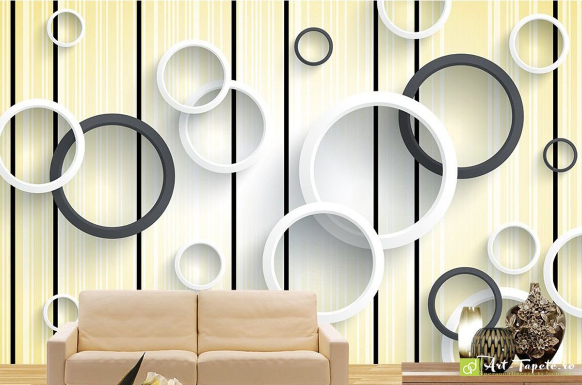 Композиция из кругов на стене