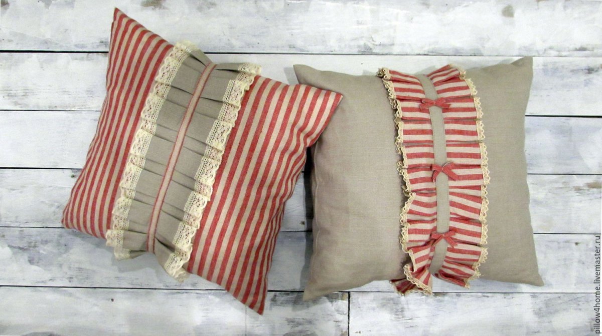 Подушки из остатков штор