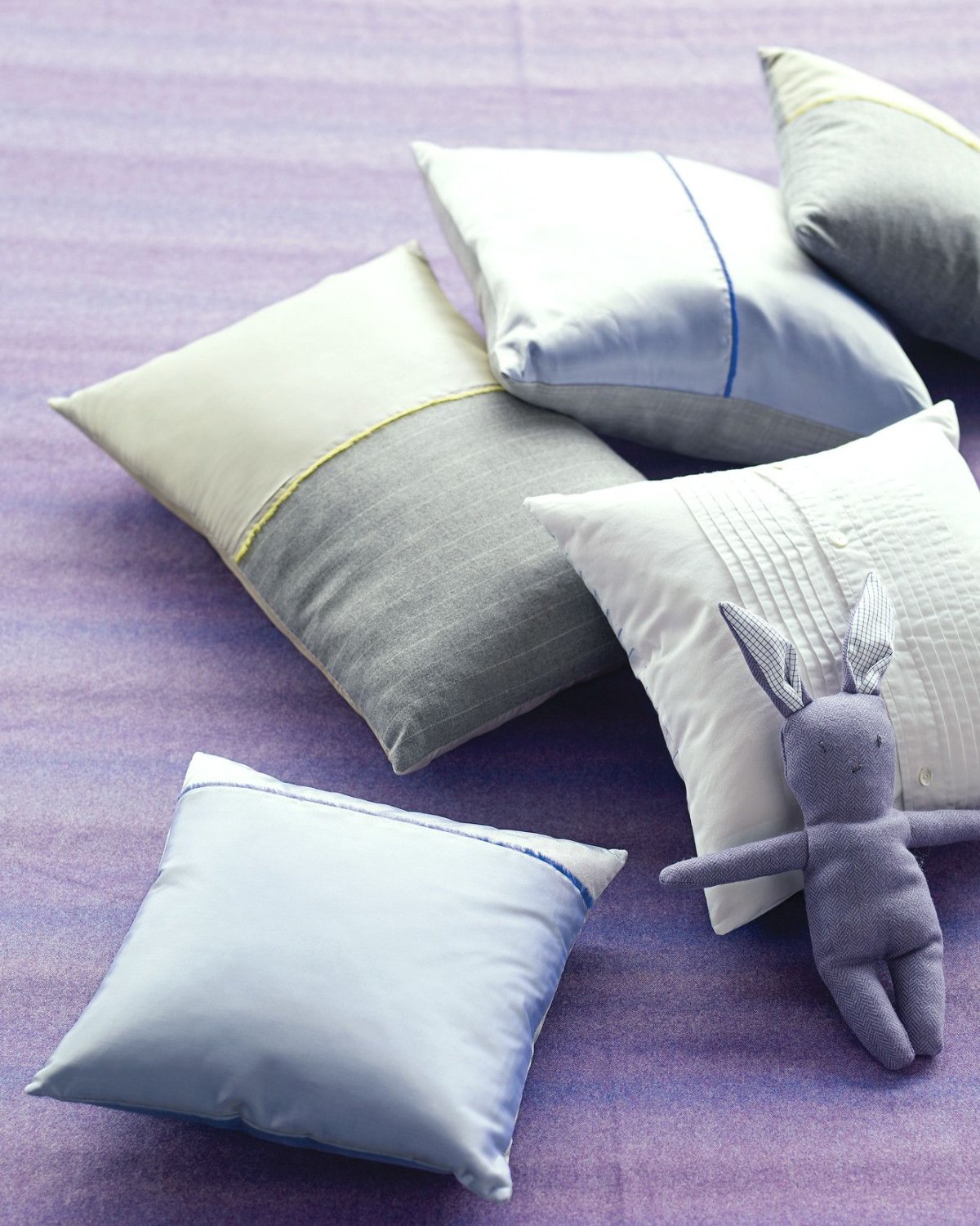 Идеи диванных подушек