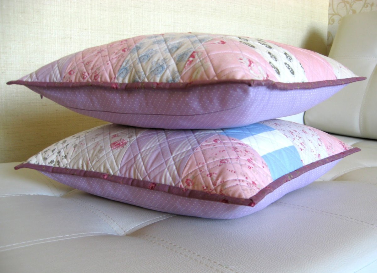 Подушка из квадратиков джинсы