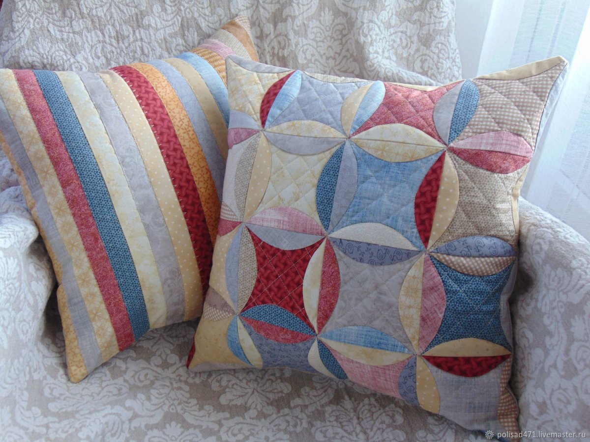 Интересные декоративные подушки