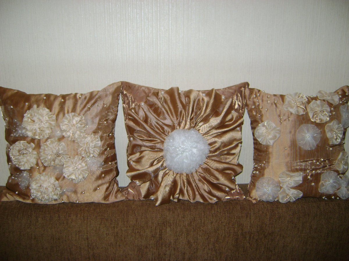 Красивые края у подушки