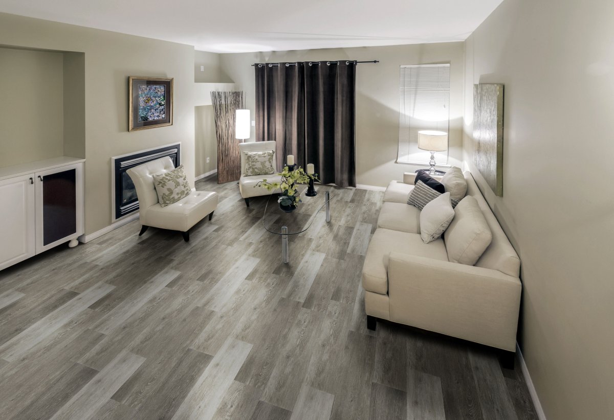 Гостиная в светлых тонах