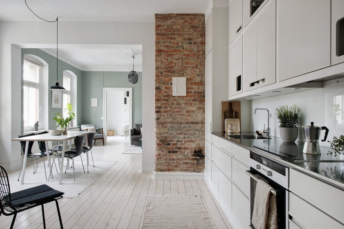 Декоративный кирпич на кухне