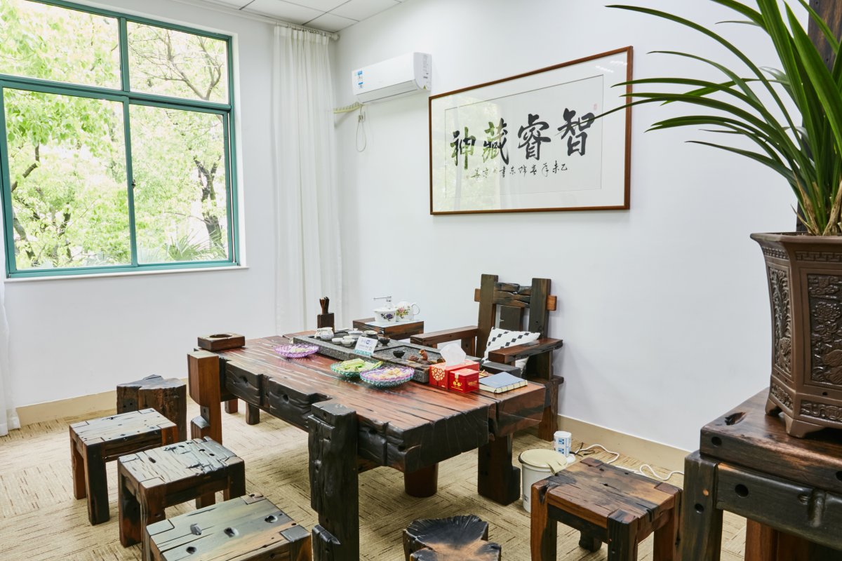 Интерьер домика для чаепития в Китае