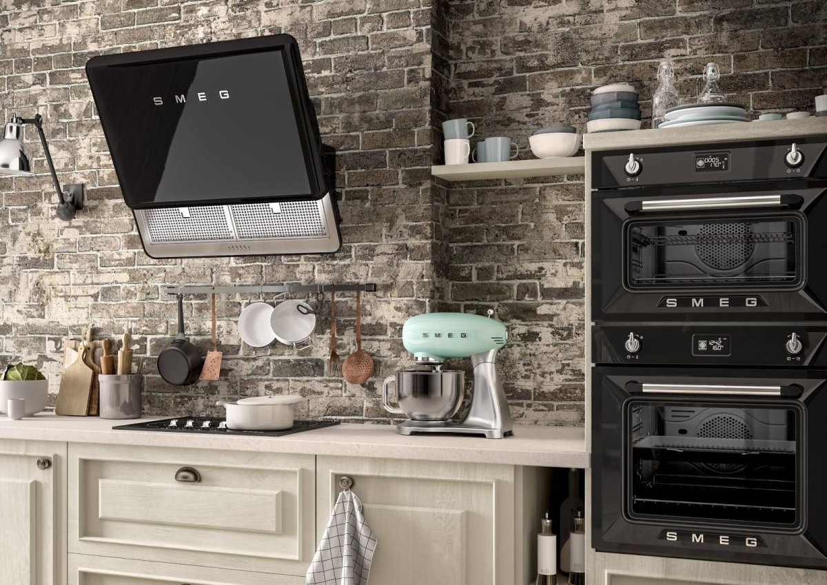 Кухонная вытяжка Smeg kpf9wh