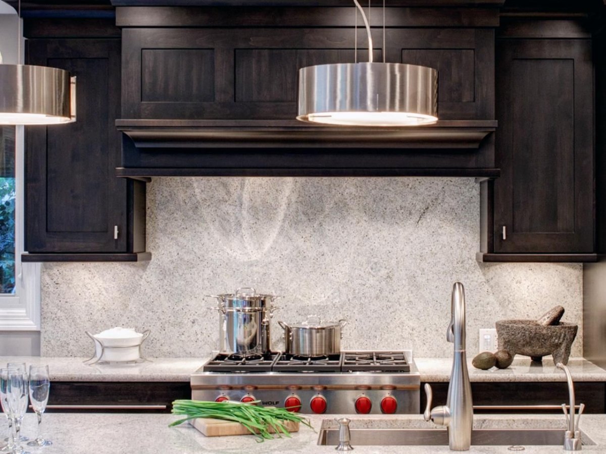 Венецианская штукатурка на кухне