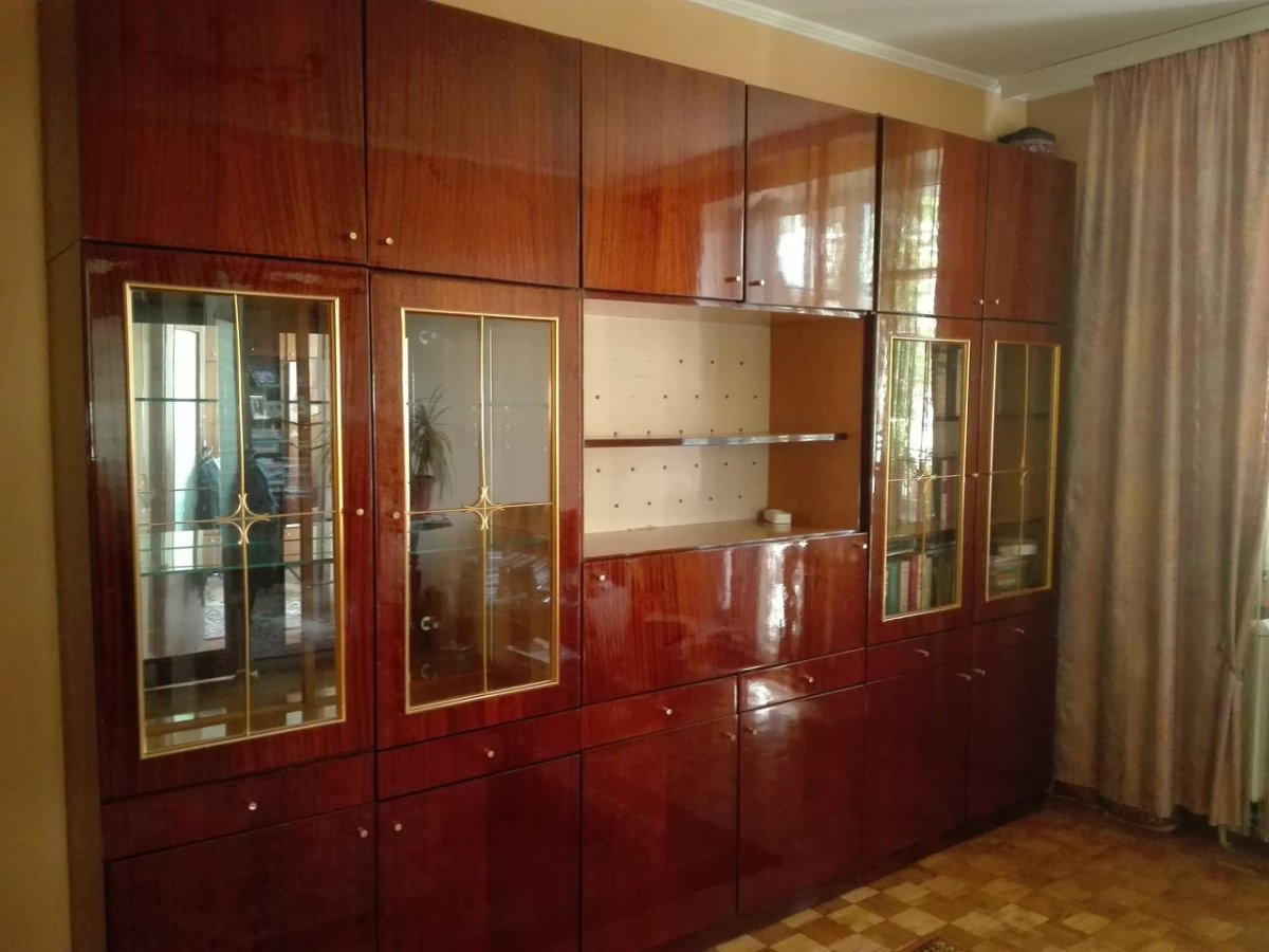 Советская мебельная стенка