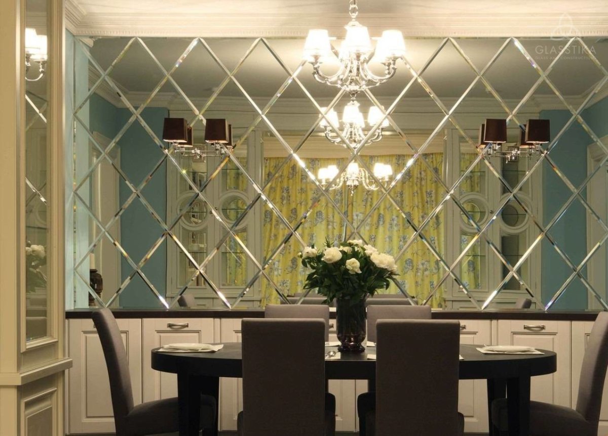 Зеркальная плитка с фацетом в интерьере кухни