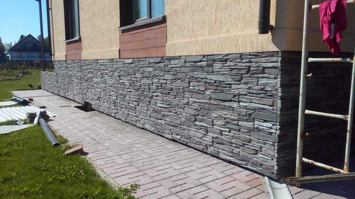 Фасадная отделка цоколя