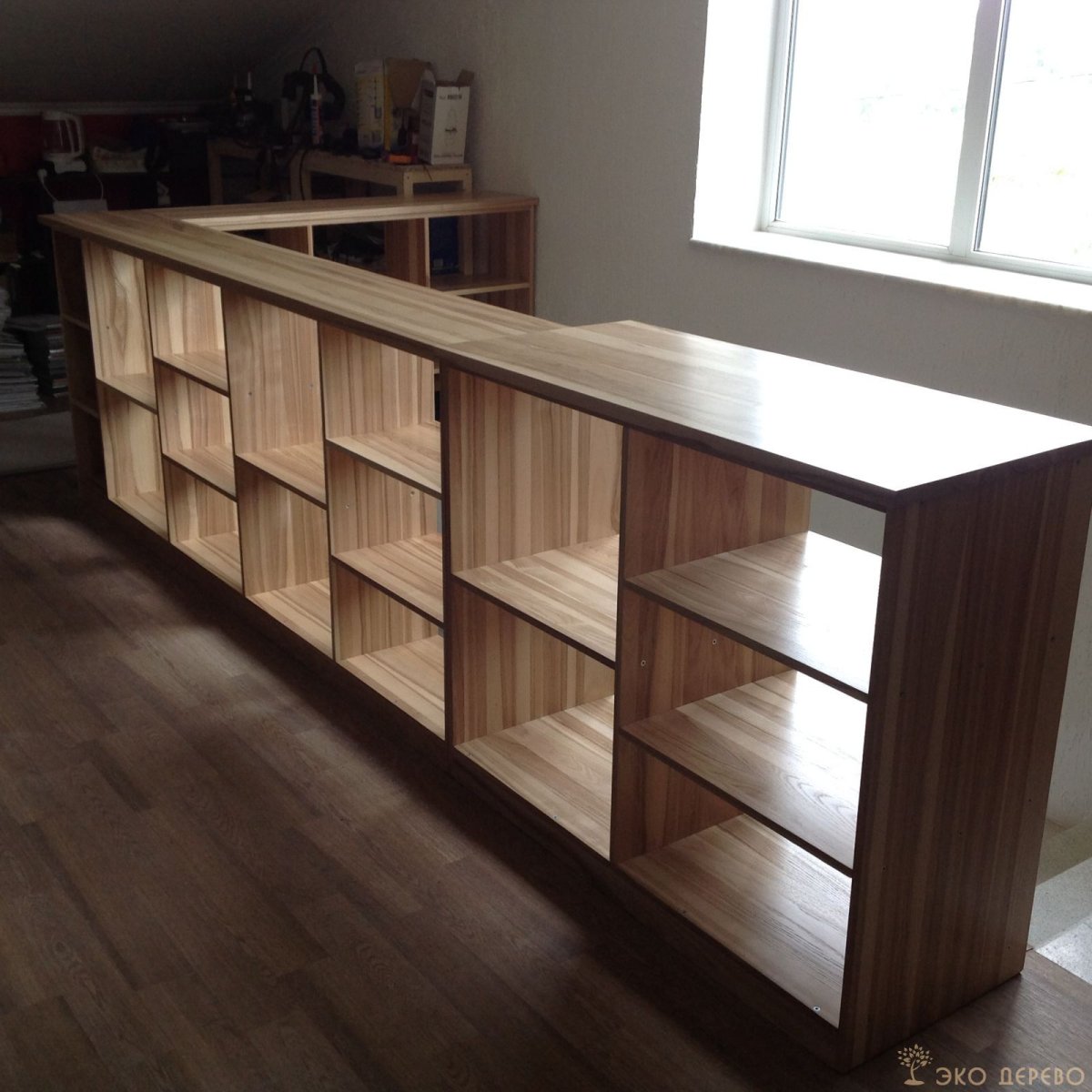 Стеллаж из мебельного щита