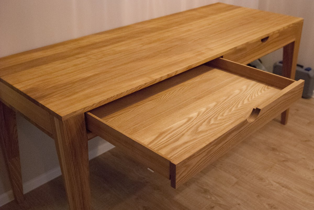 Стол из ясеня