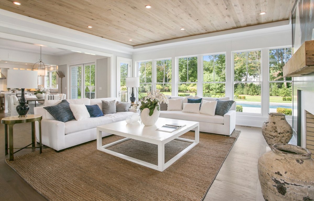 Комната с выходом на террасу