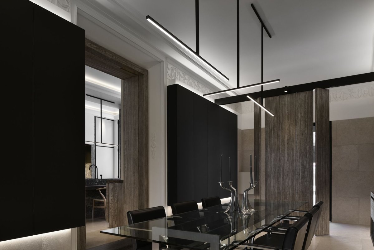 Линейные светильники встроенные в стену