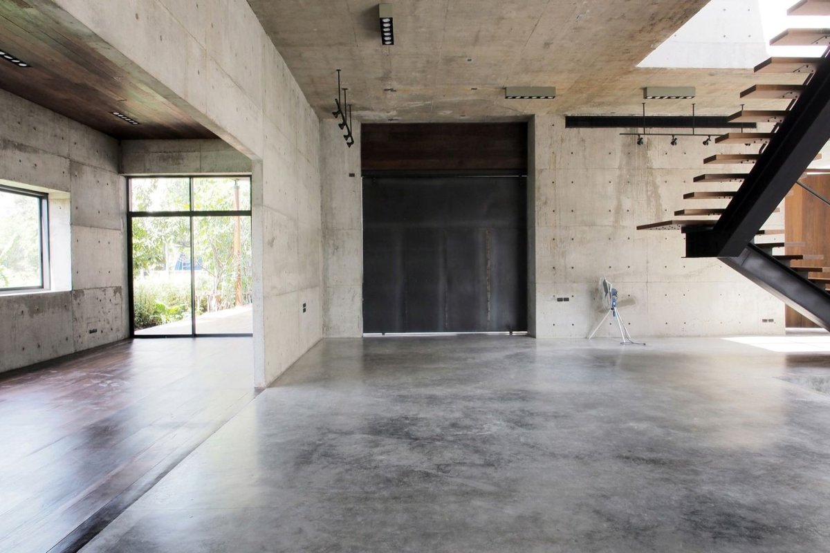 Бетонный пол в интерьере