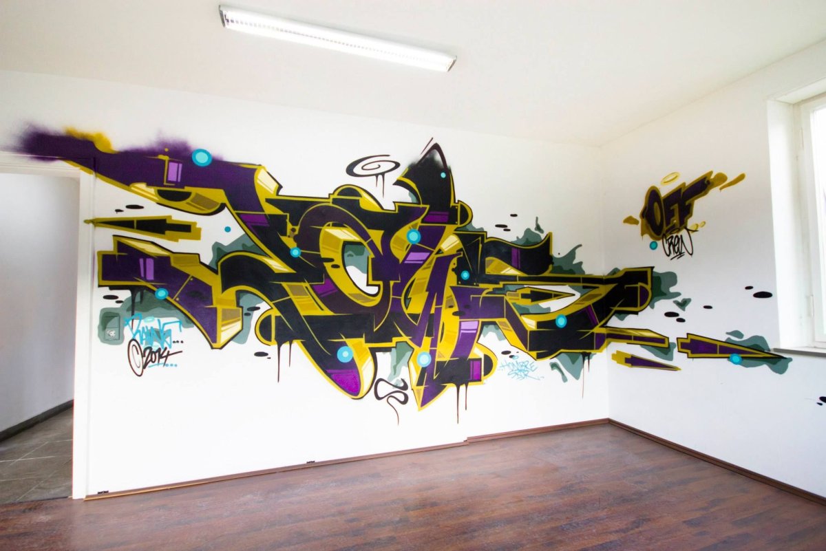 Граффити на стене