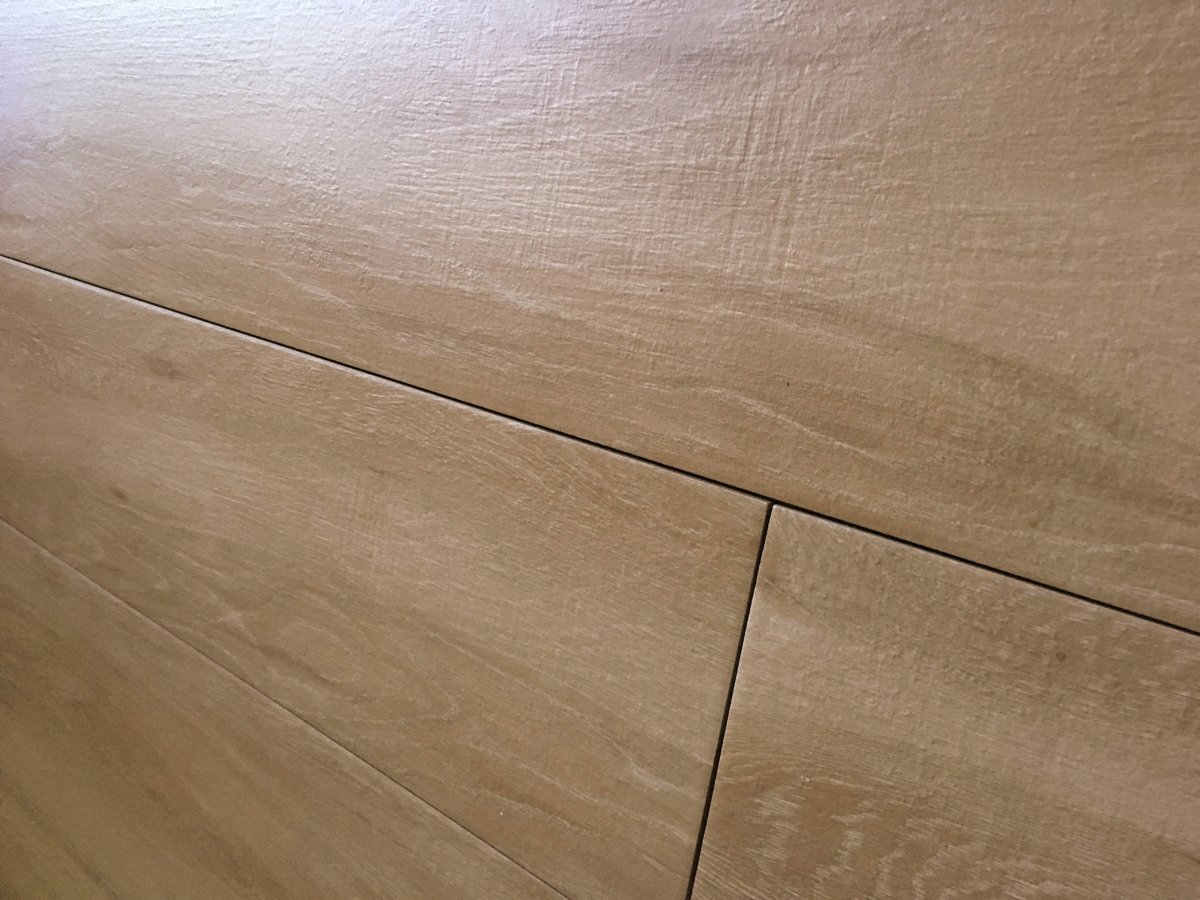 Затирка для плитки под дерево