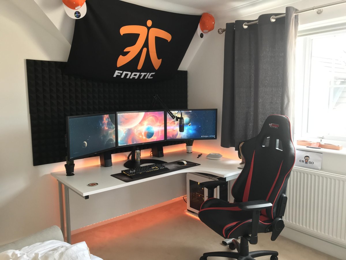 Интерьер геймерской комнаты