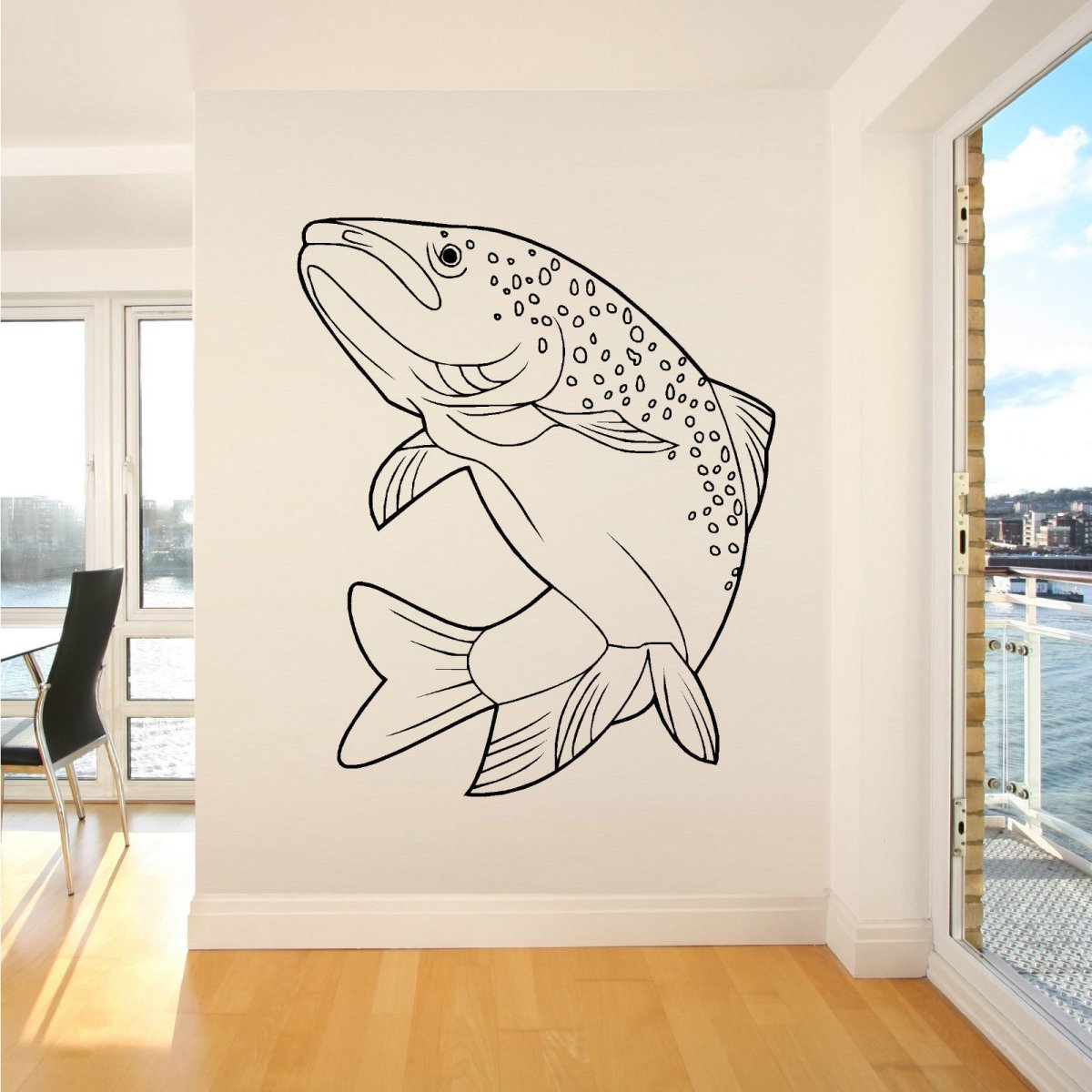 Большой аквариум в интерьере