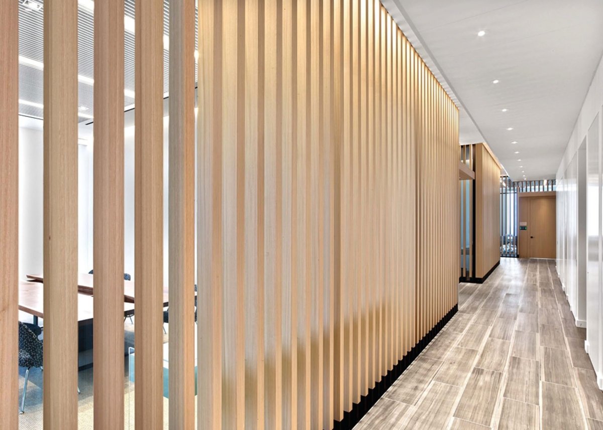 Деревянный потолок