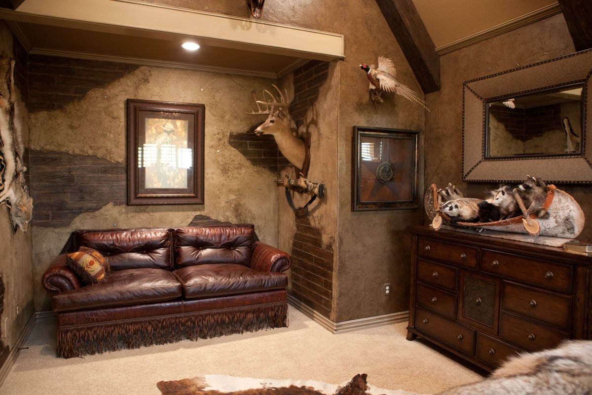 Интерьер кабинета в охотничьем стиле