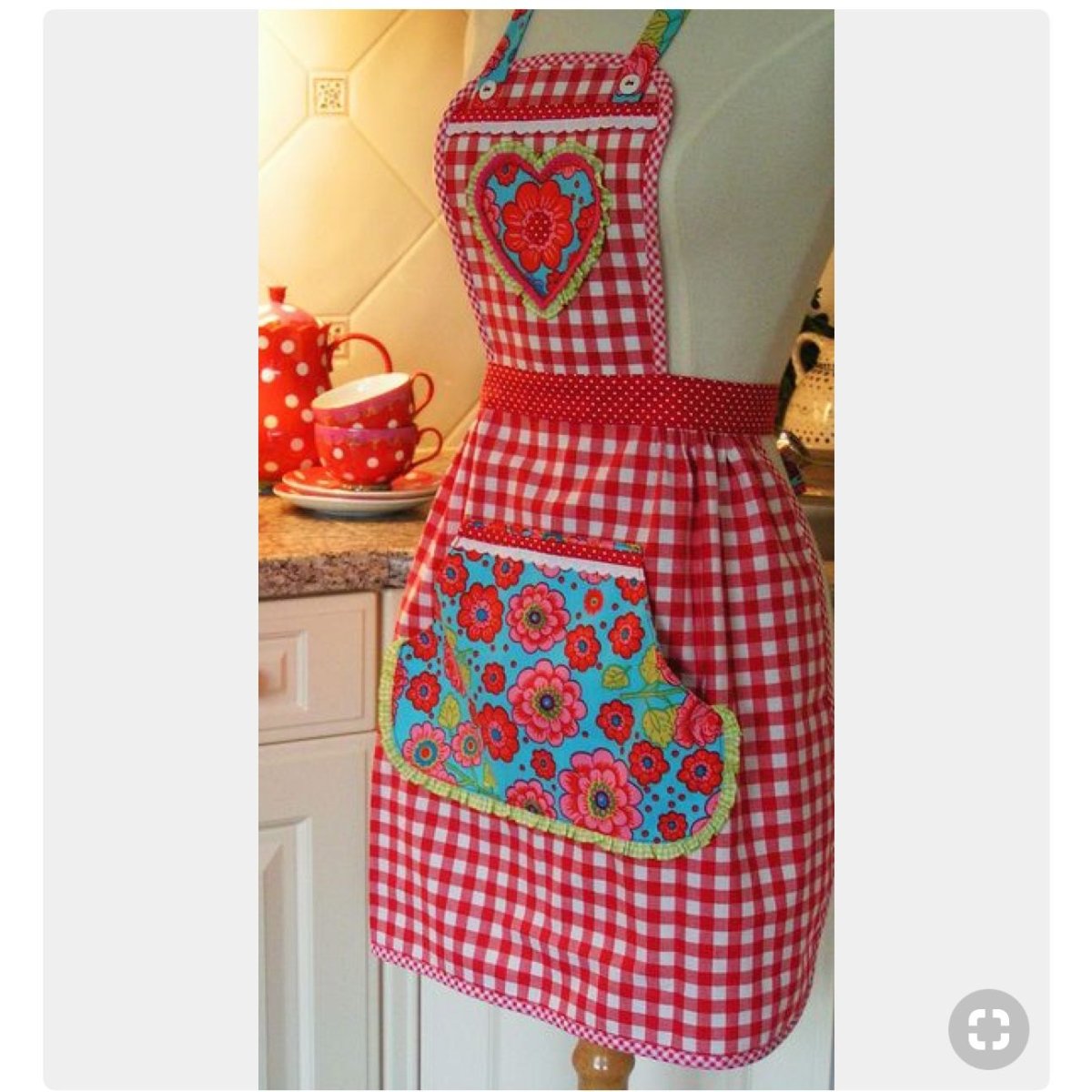 Лоскутный фартук для кухни