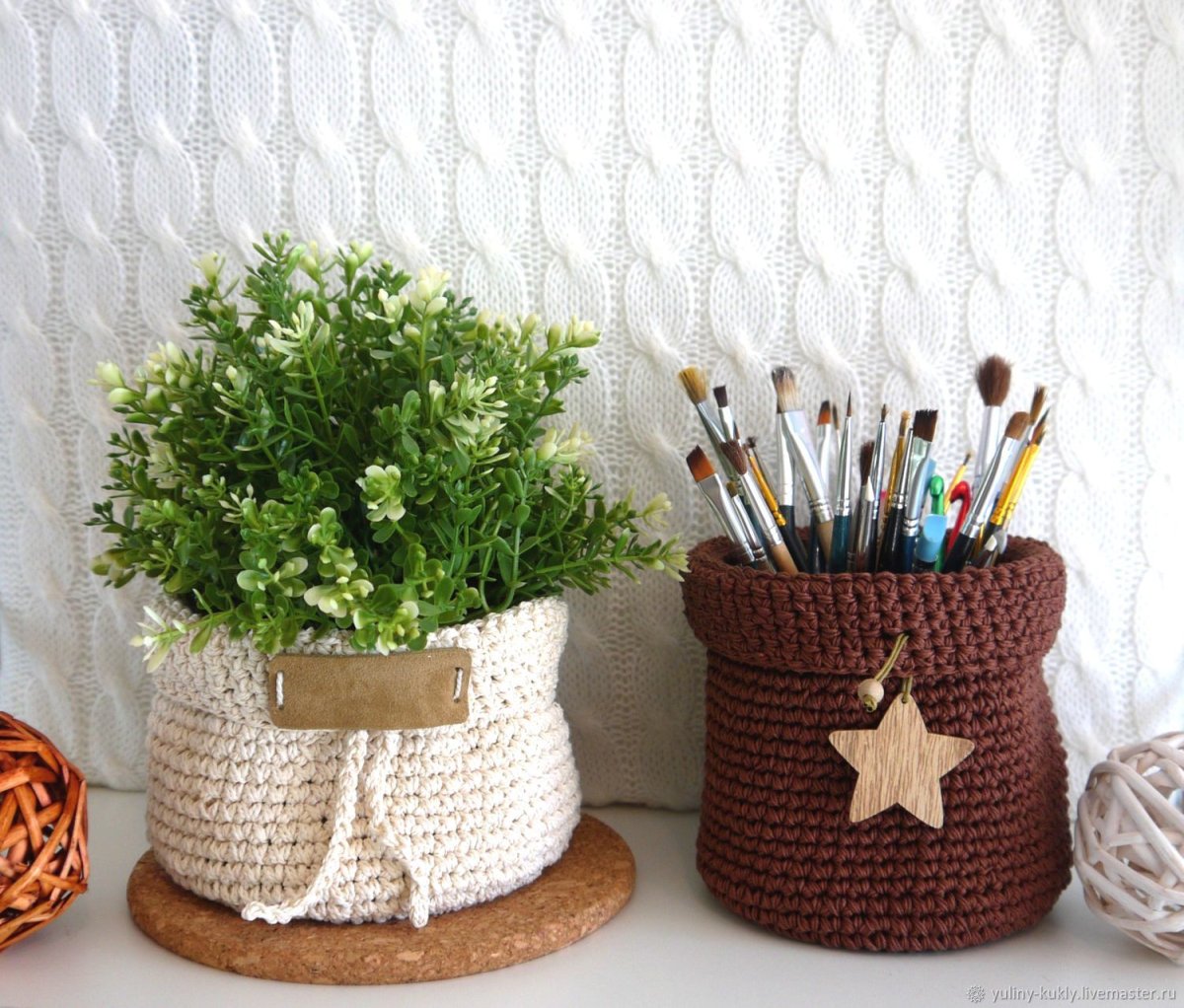 Вязаная грелка на чайник спицами Тыковка