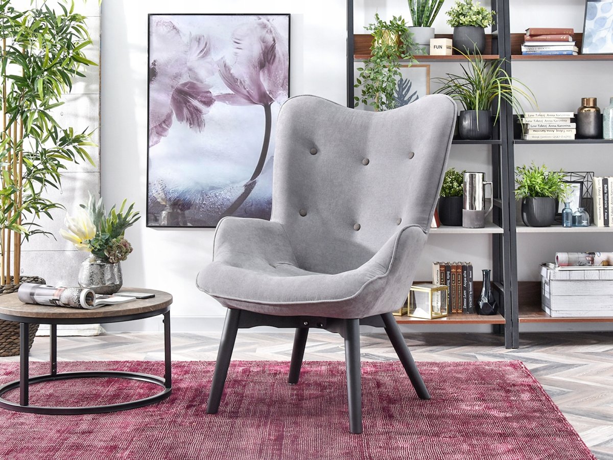 Кресло в скандинавском стиле