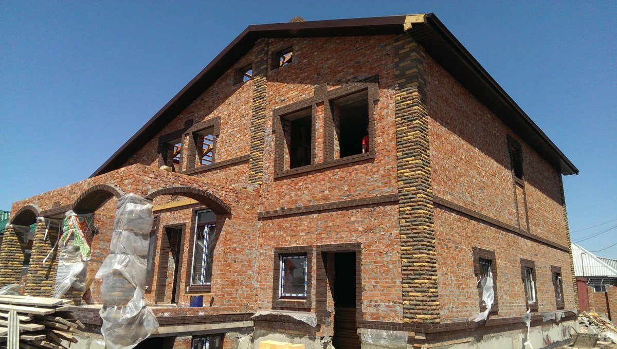 Оштукатуренный фасад