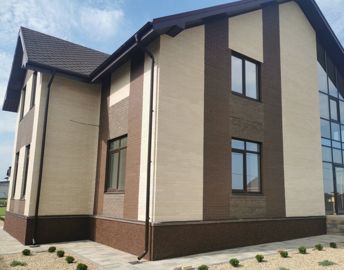 Отделка цоколя штукатуркой