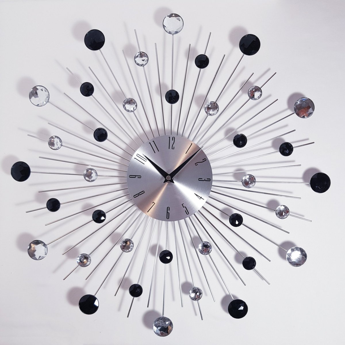 Часы на стену со стразами