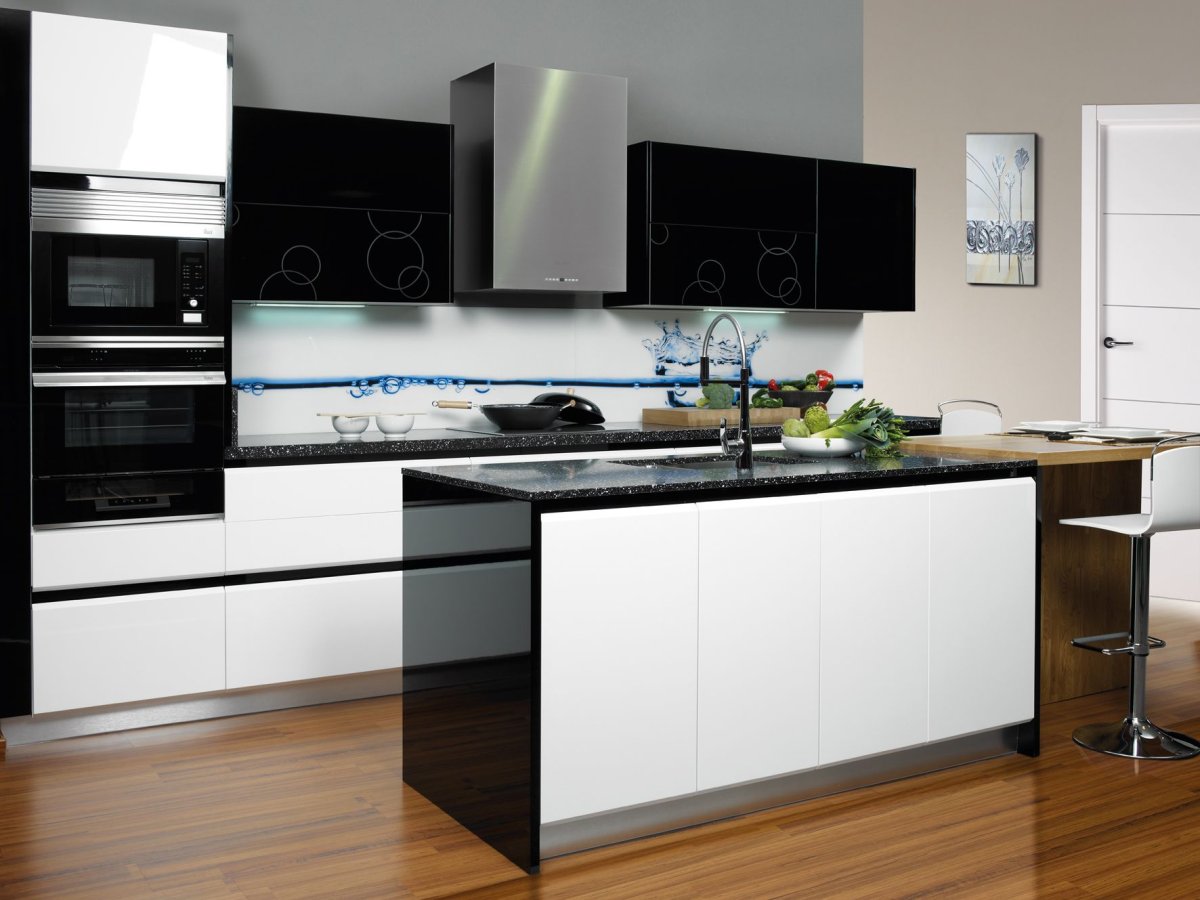 Островная вытяжка ФАЛМЕК