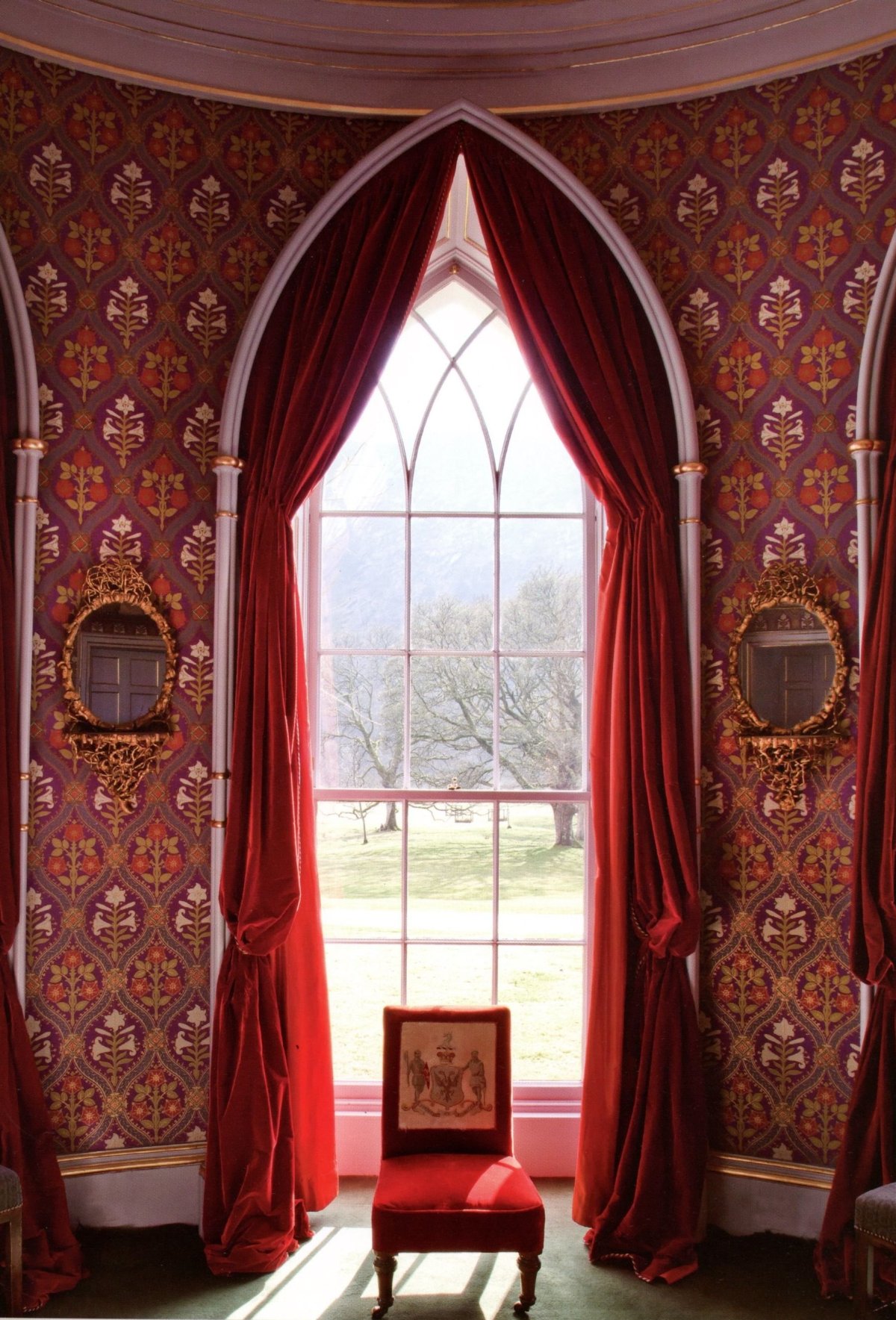 Старинные занавески