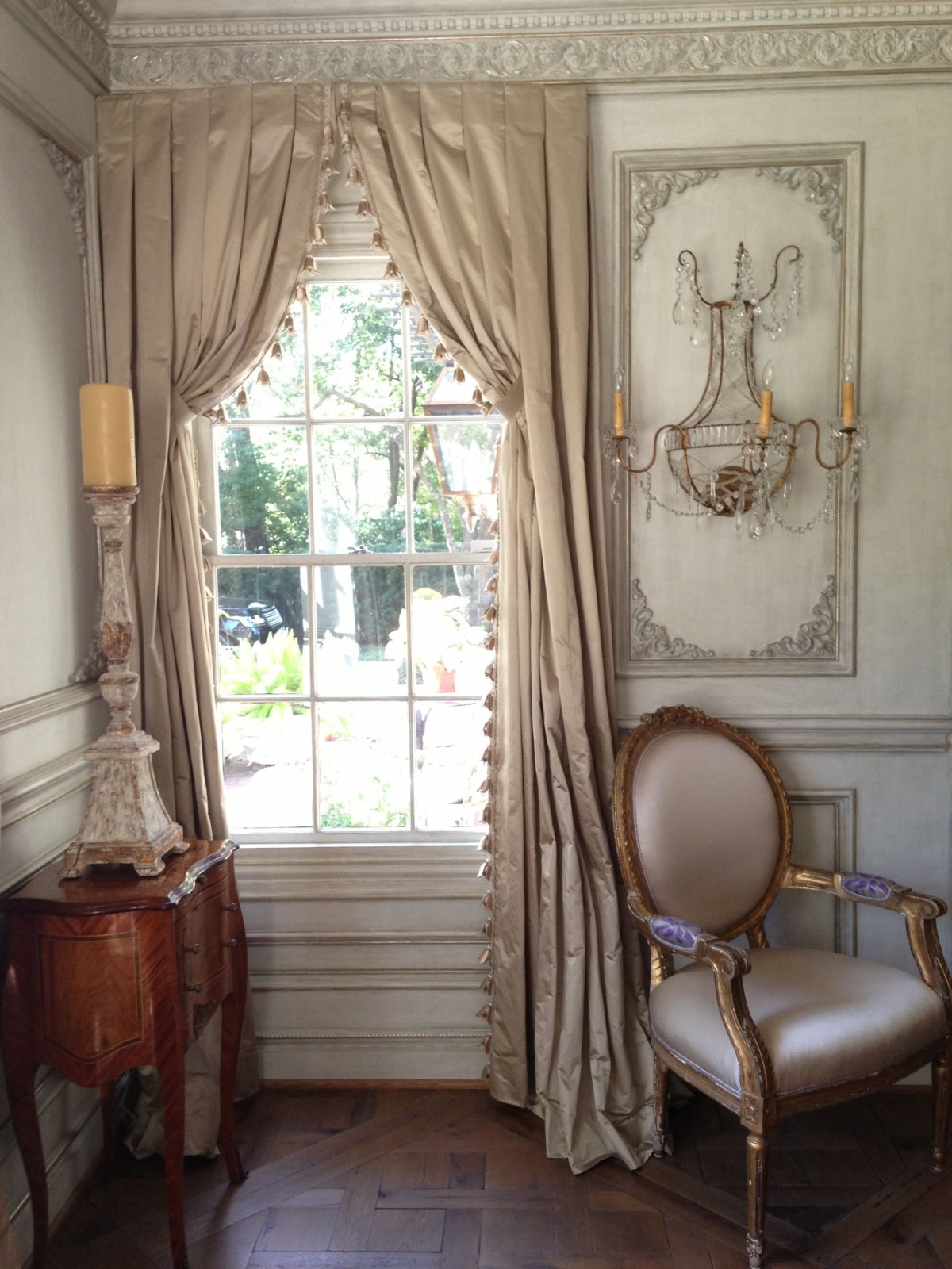 Шторы из парчи