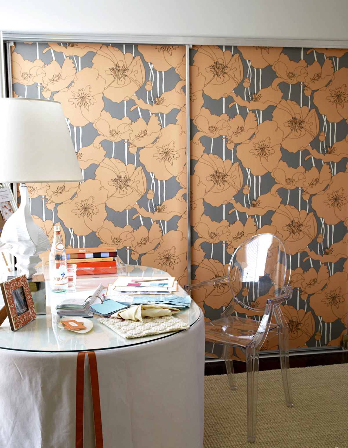 Обои под покраску в интерьере