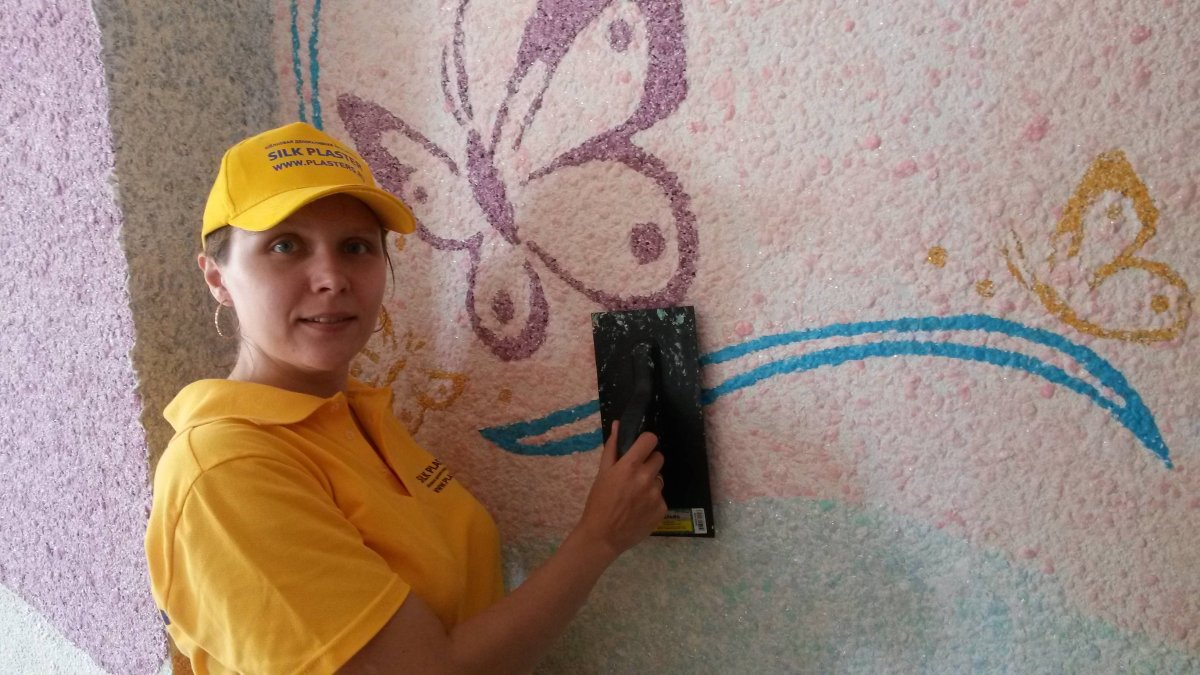 Декорирование стен жидкими обоями