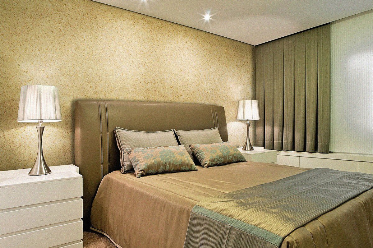 Декоративная штукатурка в спальне