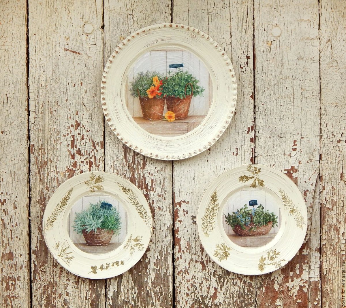 Декор тарелками окна