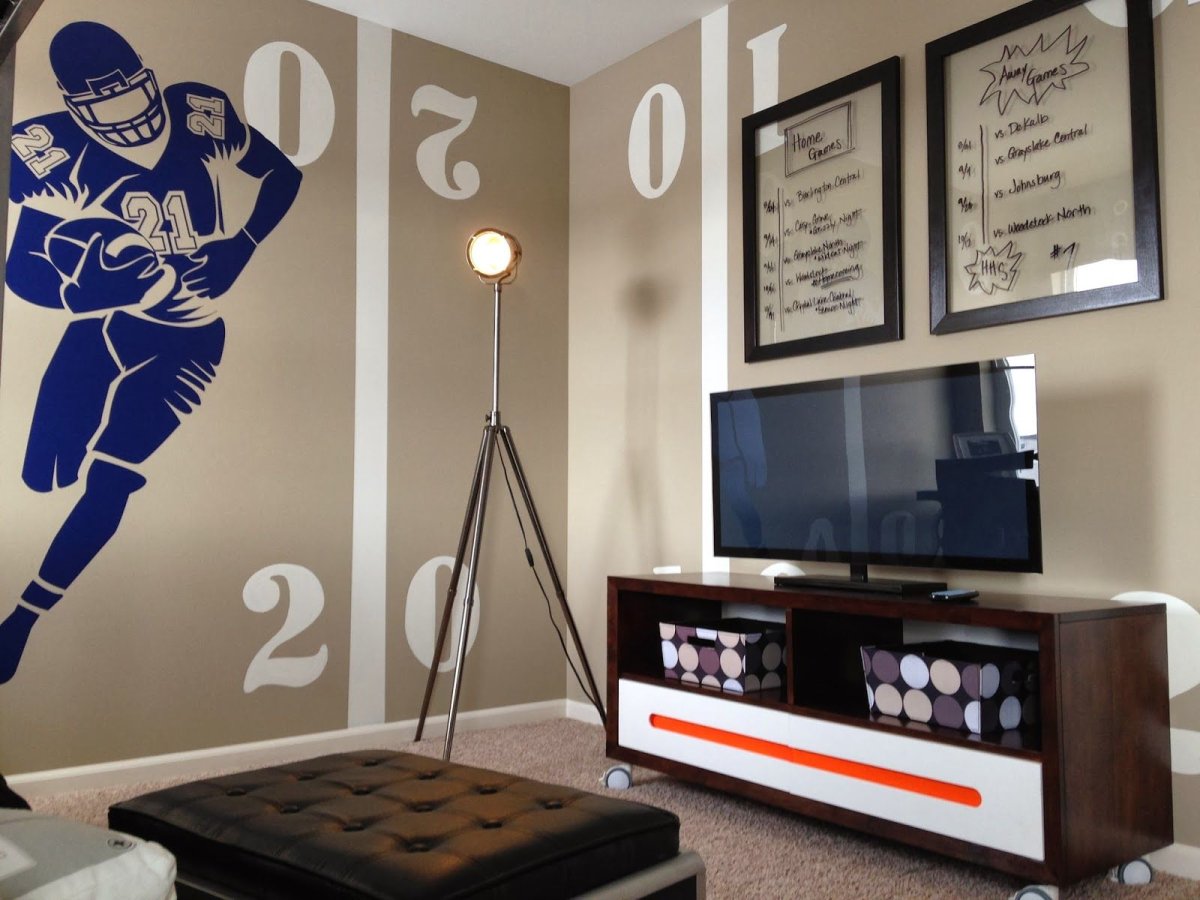 Комната футболиста подростка