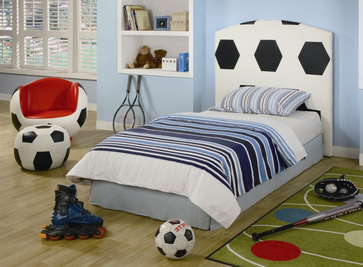 Комната в футбольном стиле