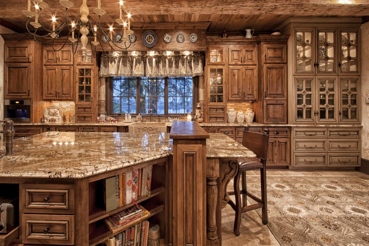 Изящная резная мебель