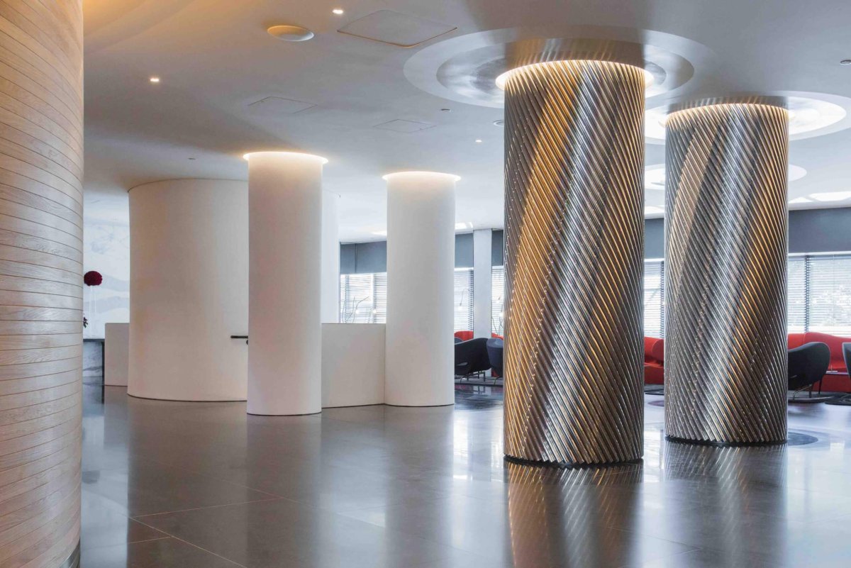 Декор колонны в интерьере