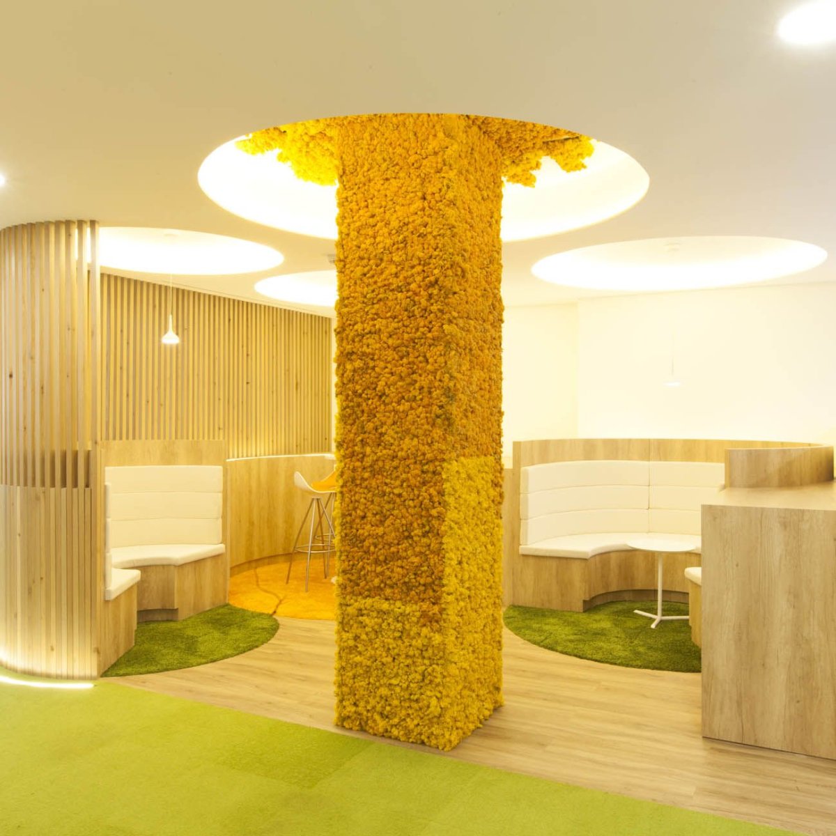 Комната с колоннами