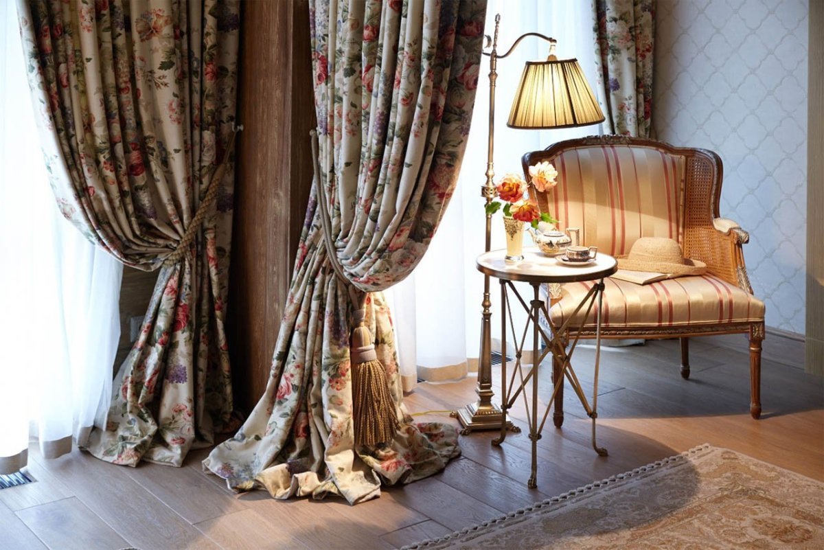 Льняные шторы в деревенском стиле
