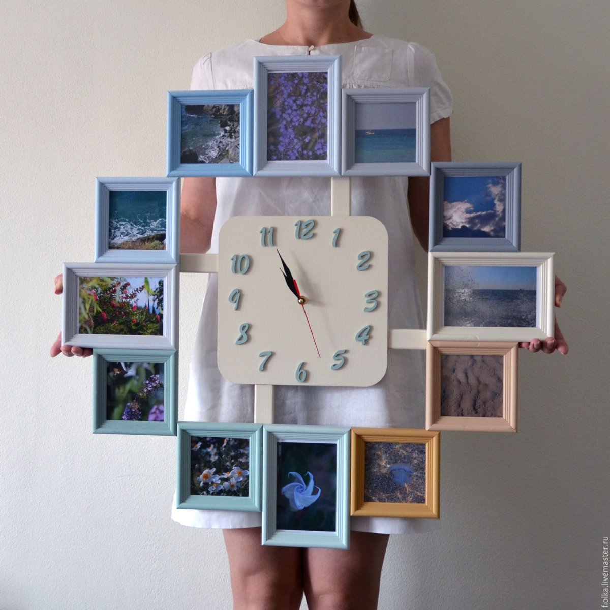 Часы с фоторамками настенные