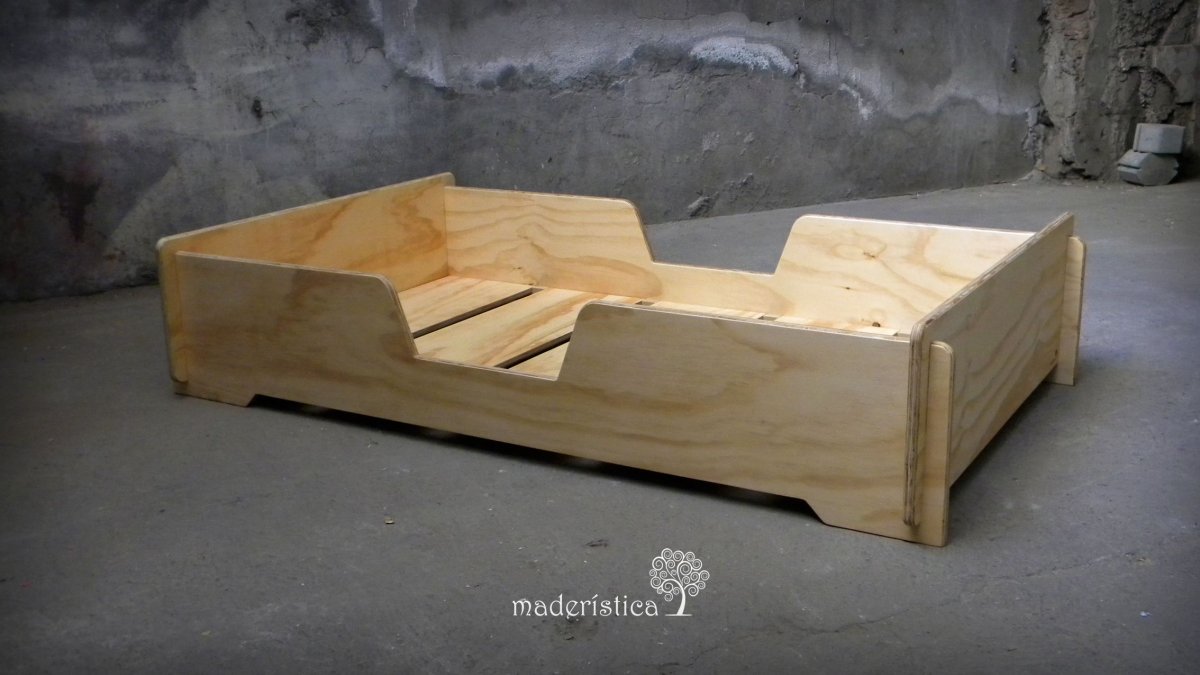 Раздвижная кровать из фанеры