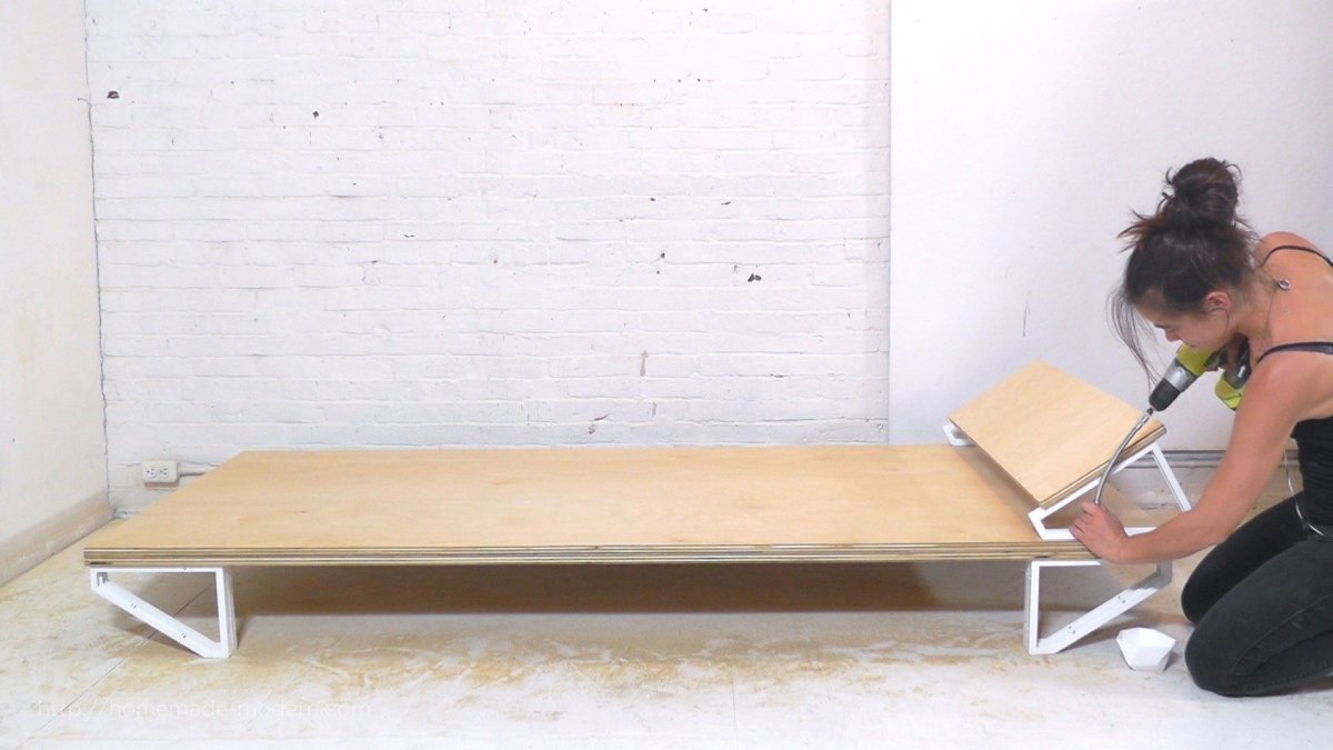 Детская кроватка из фанеры