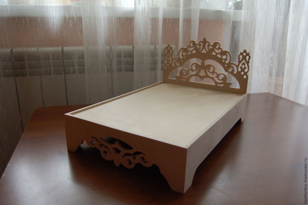 Складная кровать из фанеры